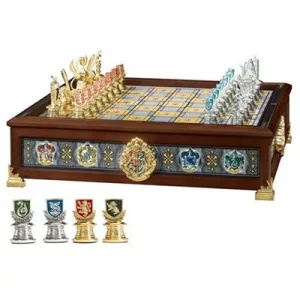 Harry Potter - The Hogwarts Houses Quidditch Chess Set-NN7109