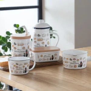 Enamel Tea Pot Viennese pastries 1,1l - Kiki's Delivery Service-SKATER-59263
