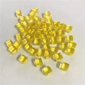 Jelölő token - 8 mm - 50 darabos - átlátszó sárga (kristály kocka)